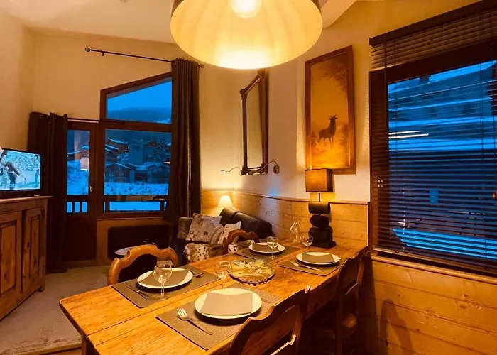 Le Cerf- T2 Sur Front De Neige - La Tania * كورشوفيل